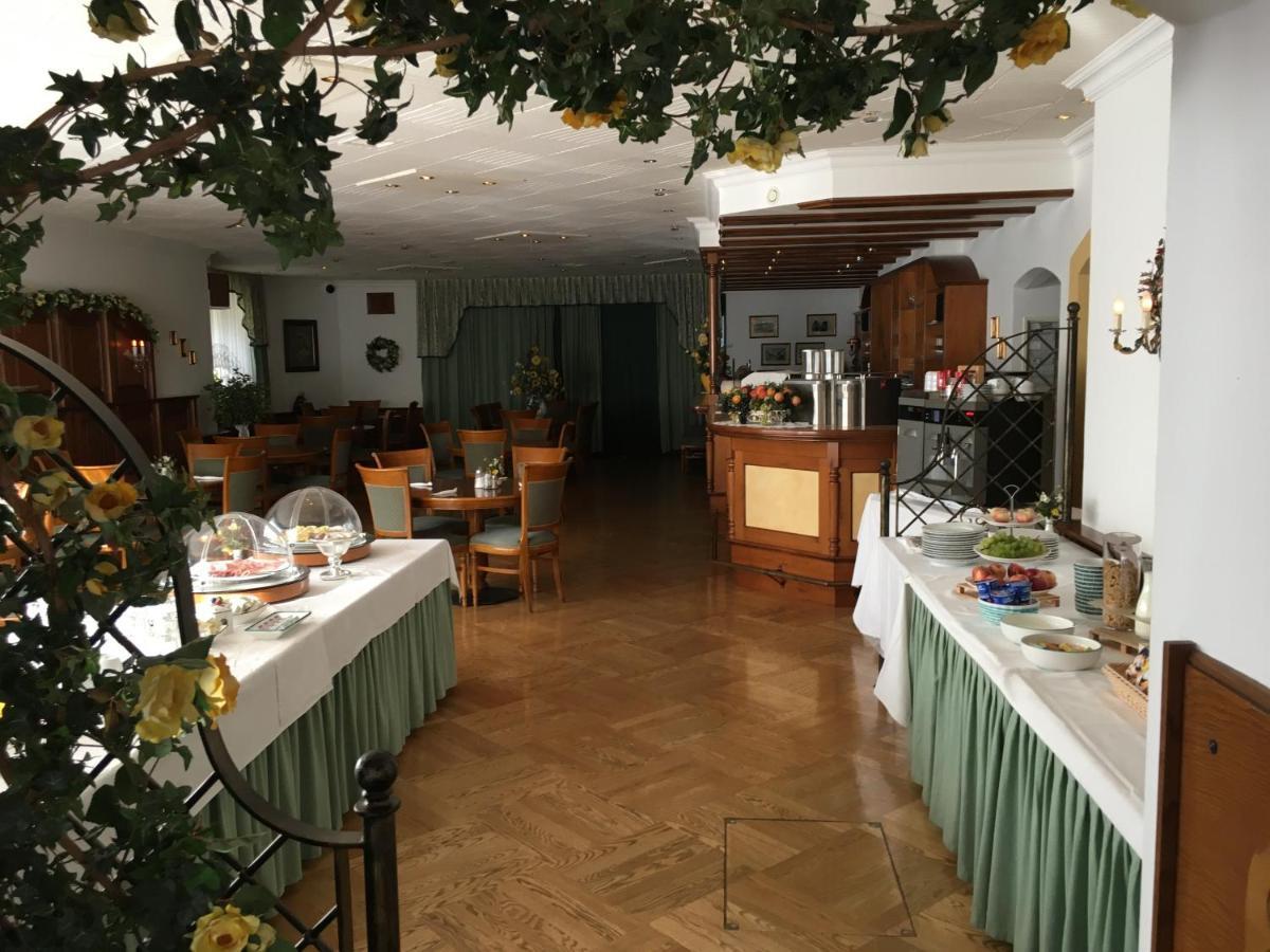 Отель Tirolerhof Санкт-Георген-им-Аттергау Экстерьер фото
